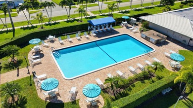Welcome to this charming single-story home in Palm Beach - photo 21