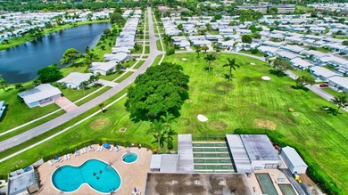 Welcome to this charming single-story home in Palm Beach - photo 24
