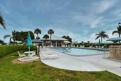 Welcome to this charming single-story home in Palm Beach - photo 26