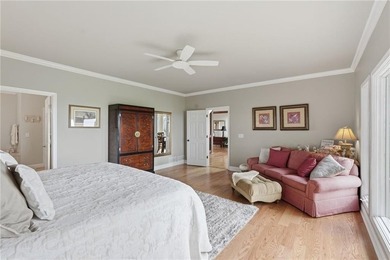 This beautiful 5BDRM/3FB/2HB Country-Traditional home enjoys an - photo 34