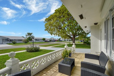 Welcome to this charming single-story home in Palm Beach - photo 34