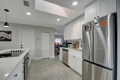 Welcome to this charming single-story home in Palm Beach - photo 42
