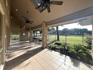 Welcome to your own private oasis, where luxury meets - photo 6