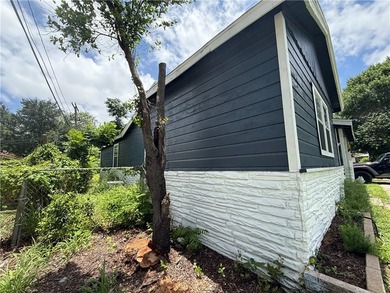 Occupied property on a month to month lease but can do an - photo 4
