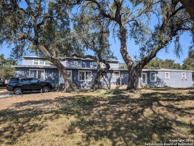 Lake Home For Sale in Canyon Lake, Texas