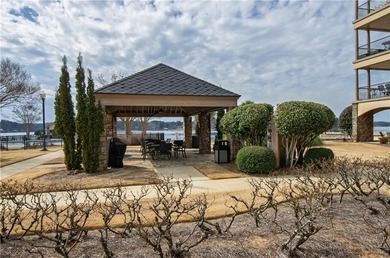 Welcome to Harbor Pointe Condos in StillWaters on beautiful Lake - photo 6