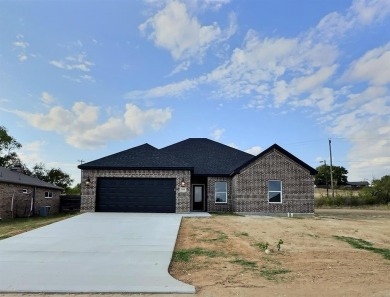 Lake Bridgeport Home For Sale in Runaway Bay Texas