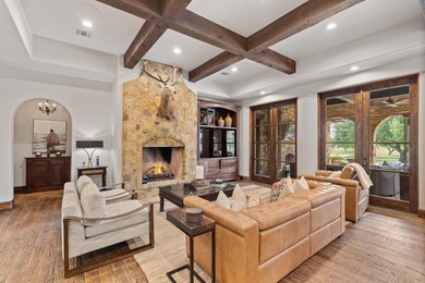 Experience the finest in golf course living at this exceptional - photo 9