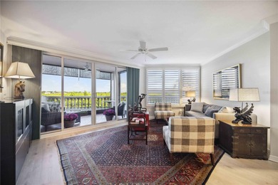 GREAT PRICE CONDO AT THE LANDINGS, EAGLE POINT - COASTAL LIVING