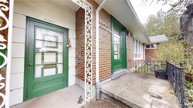 Rare 2,200 square foot ranch in Snyder. Welcome to this - photo 2