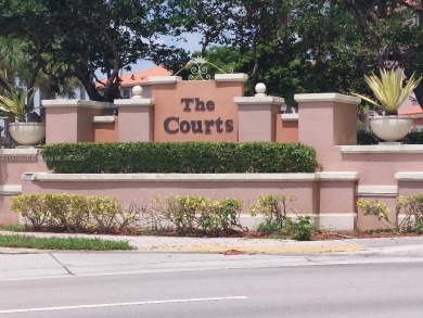 Lake Condo For Sale in Doral, Florida