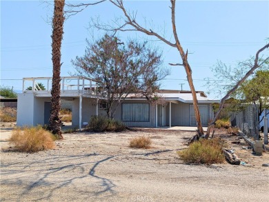 Lake Home For Sale in Palm Desert, California
