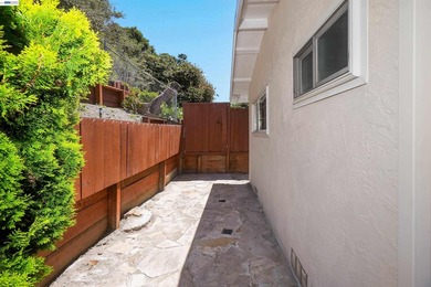Great new listing nestled in the desirable hills of E. Richmond - photo 49