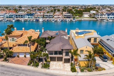 Situated upon the prestigious enclave of Gilbert Island within - photo 4