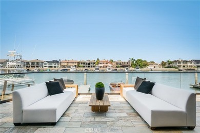Situated upon the prestigious enclave of Gilbert Island within - photo 8