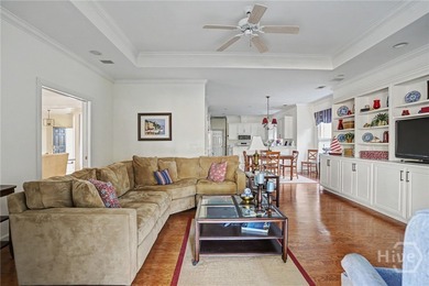 Wonderfully maintained 4-bedroom, 4.5 bath home on quiet - photo 11