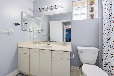 Welcome to this spacious five-bedroom, two-and-a-half-bath - photo 19