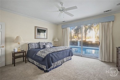 Wonderfully maintained 4-bedroom, 4.5 bath home on quiet - photo 22
