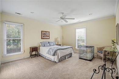 Wonderfully maintained 4-bedroom, 4.5 bath home on quiet - photo 26