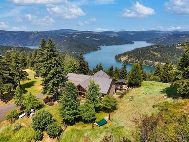 Dworshak Reservoir Home For Sale in Orofino Idaho