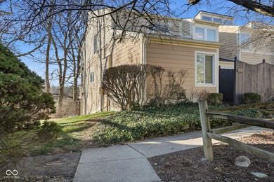 (private lake, pond, creek) Condo For Sale in Avon Indiana