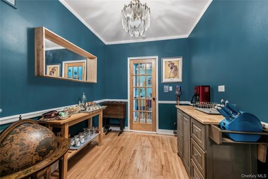 Step into this well designed 1 bed, 1 bath home with hardwood - photo 7