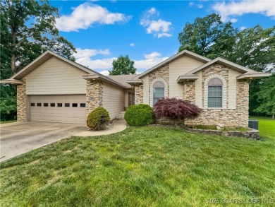 Lake of the Ozarks Home Sale Pending in Laurie Missouri