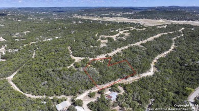Lake Medina Lot For Sale in Lakehills Texas