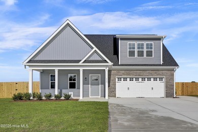 Castle Lake Home Active Under Contract in Rocky Point North Carolina