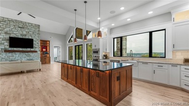 Where LAKE LIVING meets LASTING LUXURY. Sweeping panoramic views - photo 22