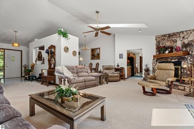 Secluded and wooded lot in Lakewood shores. Original owners have - photo 22