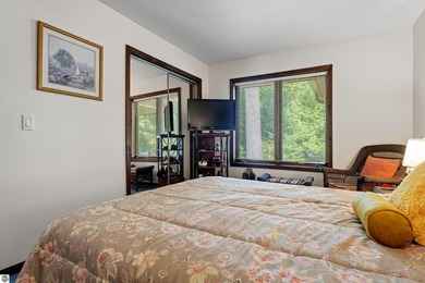 Secluded and wooded lot in Lakewood shores. Original owners have - photo 36