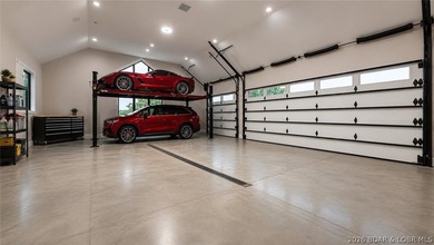 Where LAKE LIVING meets LASTING LUXURY. Sweeping panoramic views - photo 40