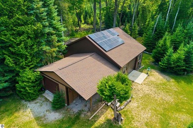 Secluded and wooded lot in Lakewood shores. Original owners have - photo 40
