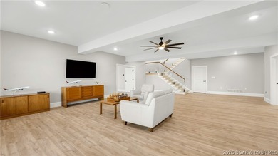 Where LAKE LIVING meets LASTING LUXURY. Sweeping panoramic views - photo 45