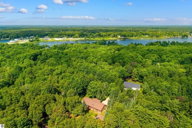 Secluded and wooded lot in Lakewood shores. Original owners have - photo 47