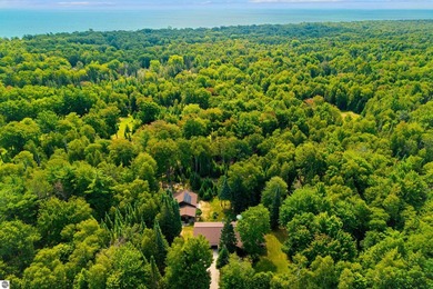 Secluded and wooded lot in Lakewood shores. Original owners have - photo 48