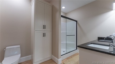 Where LAKE LIVING meets LASTING LUXURY. Sweeping panoramic views - photo 51