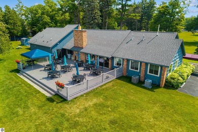Secluded and wooded lot in Lakewood shores. Original owners have - photo 55