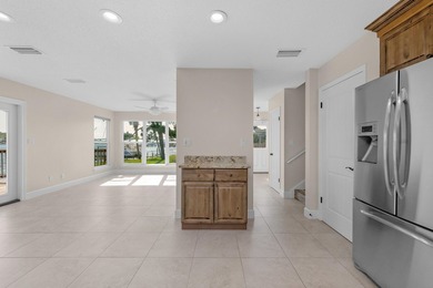 Here is the unicorn waterfront property you've been looking for! - photo 10
