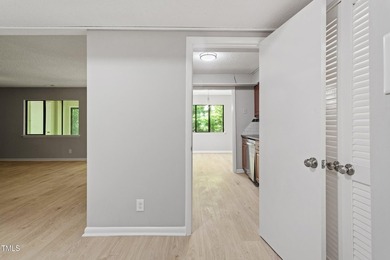 Cute a button Condo in great Durham location with Sunroom (106 - photo 16