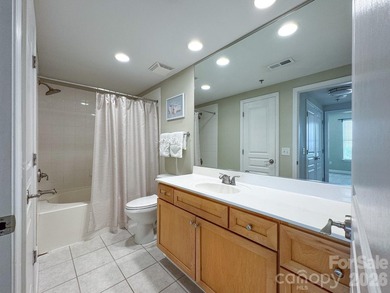 Welcome to your urban oasis on the top floor of this highly - photo 18