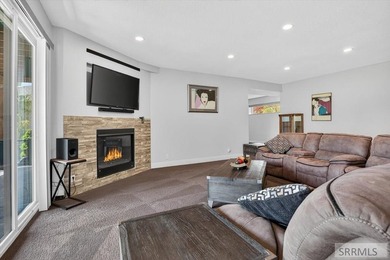 Rare newer-build contemporary masterpiece on Hole 8 of Highland - photo 36