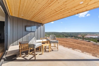 PRICE REDUCTION! 865.9 Acres High-Fenced Ranch with 8-Acre Lake - photo 9