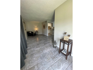 Step into this warm and cozy 2 bed 1.5 bath townhome located in - photo 4