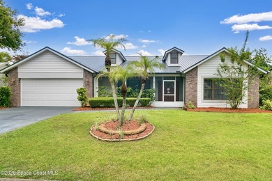 Welcome to Sherwood, where modern updates meet Florida outdoor - photo 1