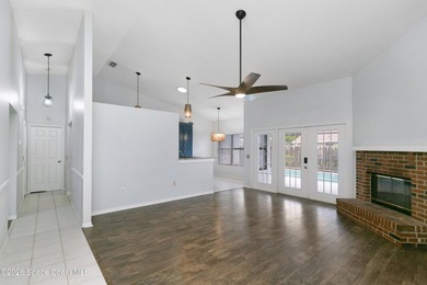 Welcome to Sherwood, where modern updates meet Florida outdoor - photo 6