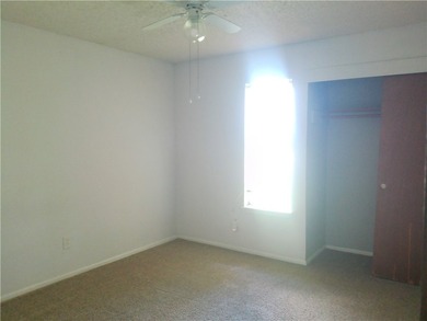 Charming 3-bedroom, 2-bath home located in the established - photo 10