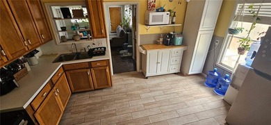 Price drop!!! Welcome to 4937 Jo An move in ready and waiting - photo 3