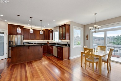 This beautiful home is elegant and sophisticated yet warm and - photo 17